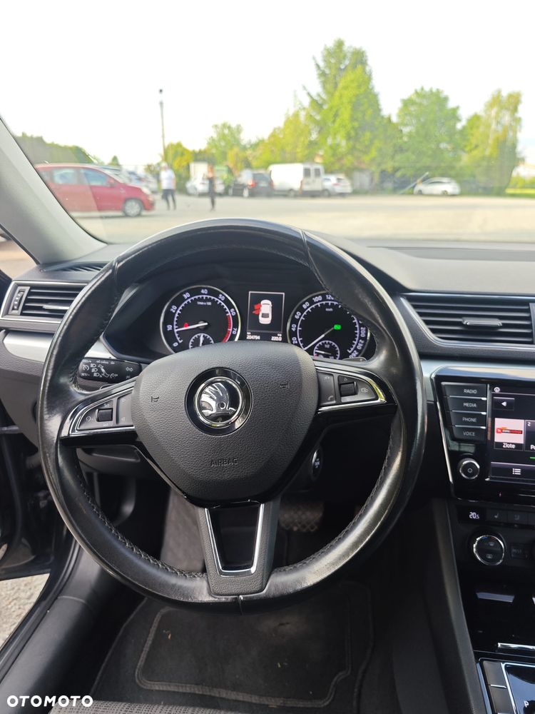 Skoda Superb 2.0 TSI Style DSG - 11