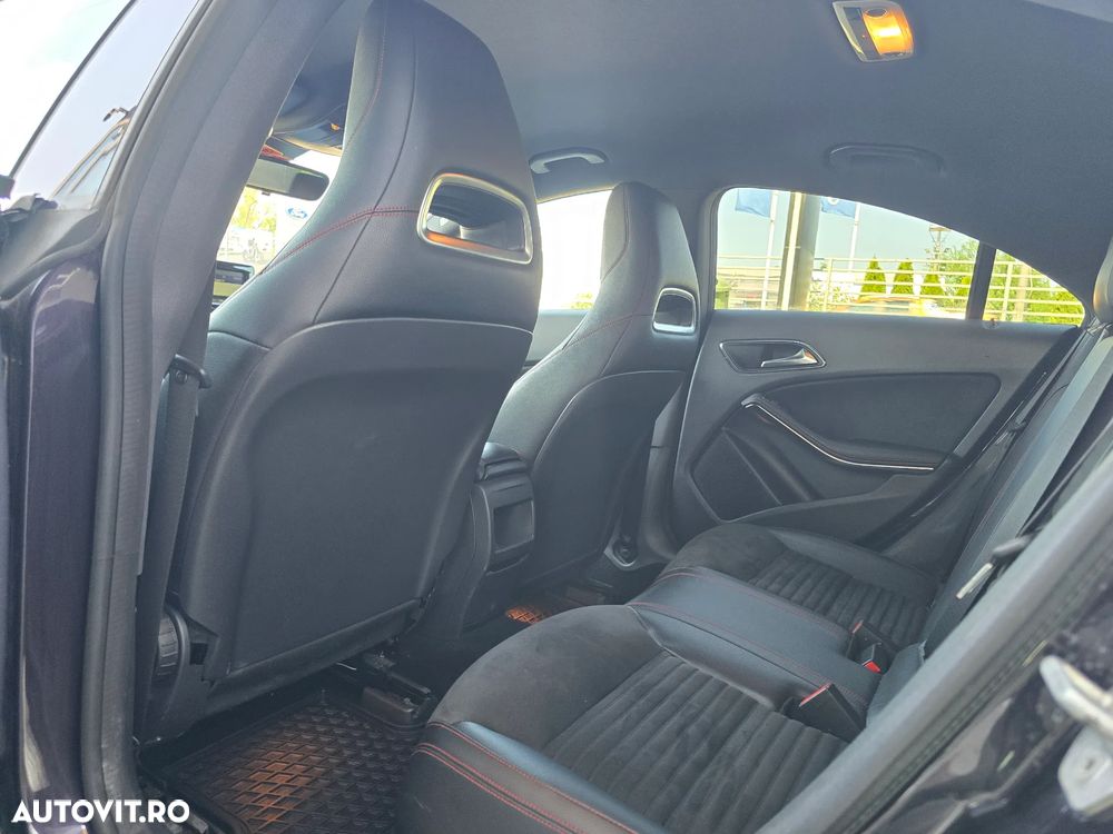 Mercedes-Benz CLA 200 - 16