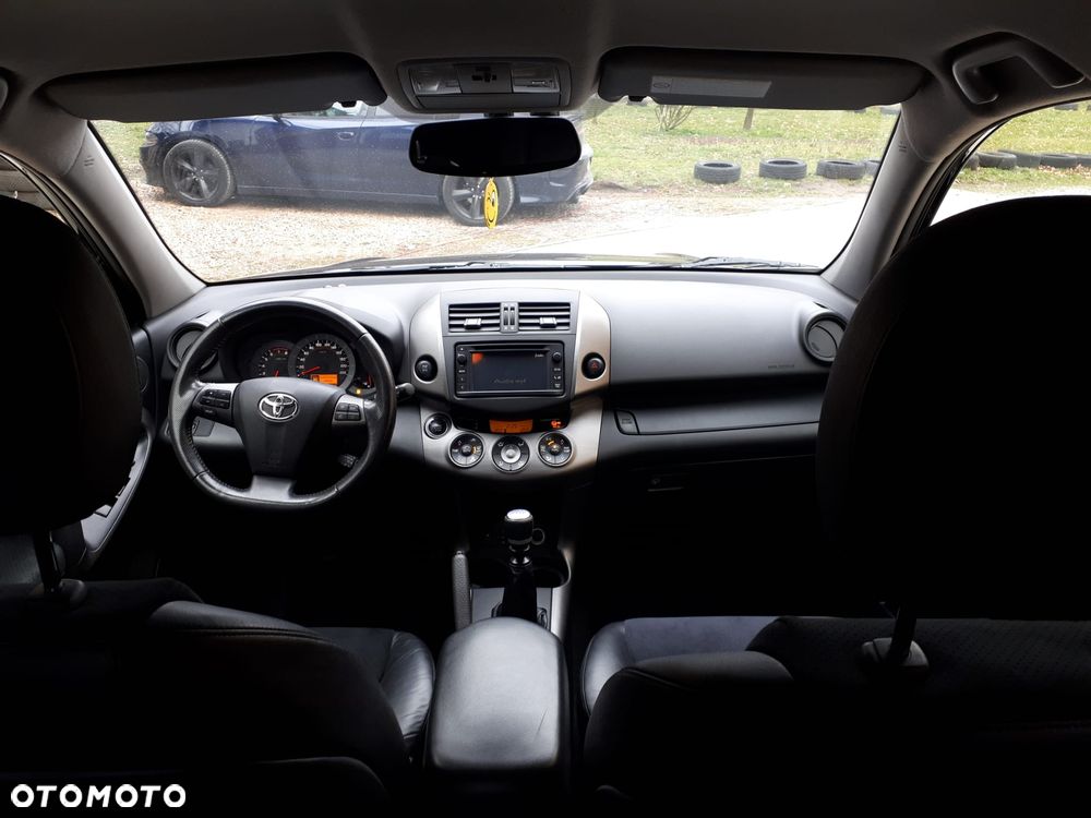 Toyota RAV4 2.0 4x4 Travel - 16