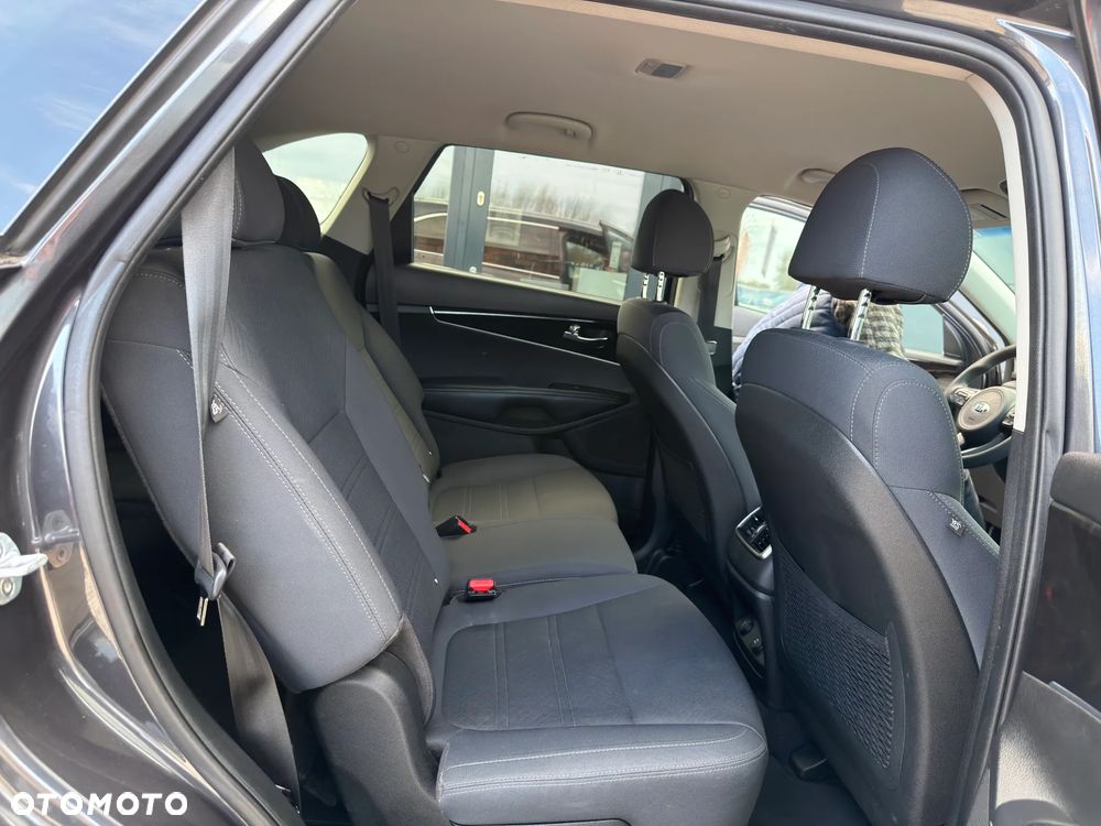 Kia Sorento - 24