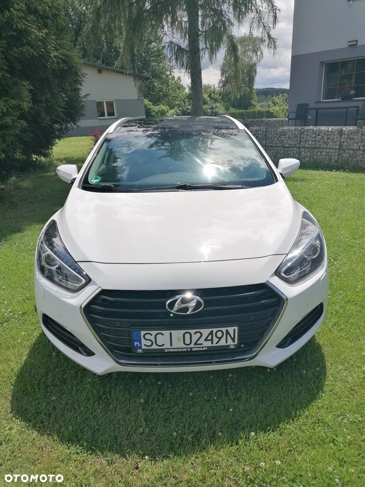 Hyundai i40 Kombi 1.7 CRDi DCT Premium - 2