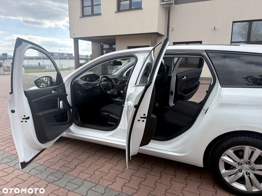 Peugeot 308 1.6 BlueHDi Business Line S&S - 26