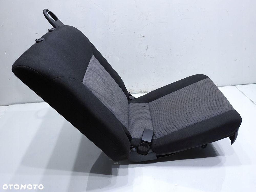 KANAPA LEWY TYŁ OPEL MERIVA A - 5