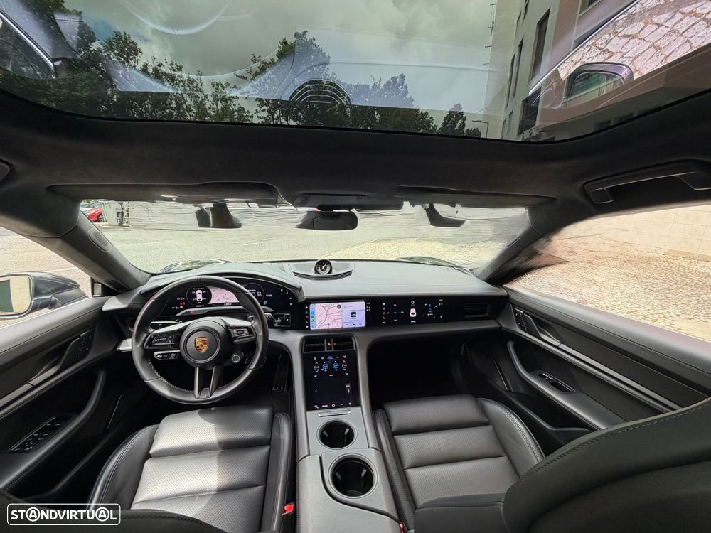 Porsche Taycan Cross Turismo Turbo - 46