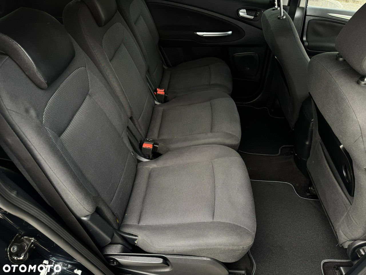 Ford S-Max - 20
