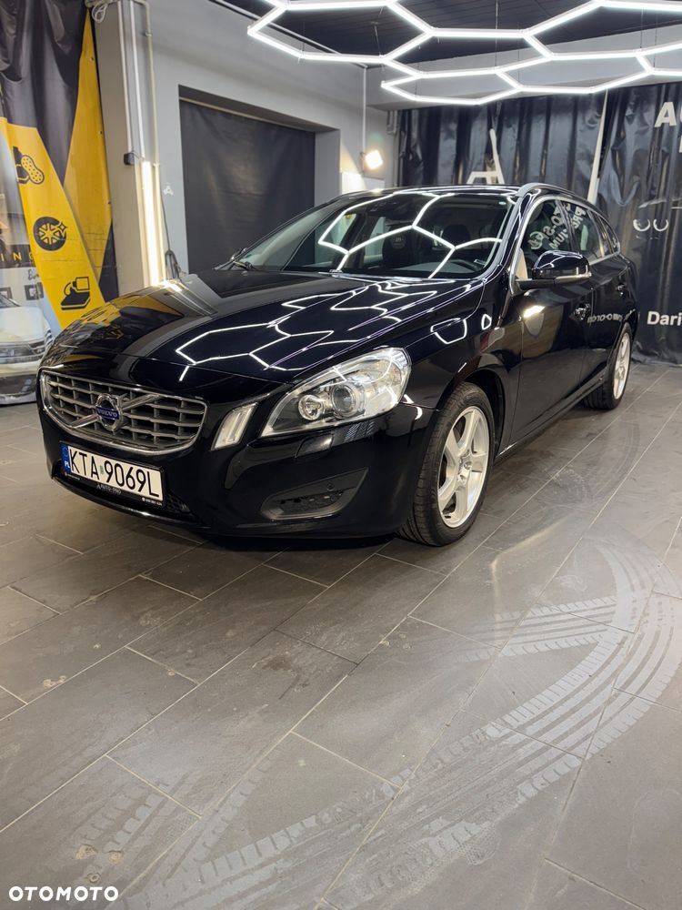 Volvo V60 D4 Momentum - 5