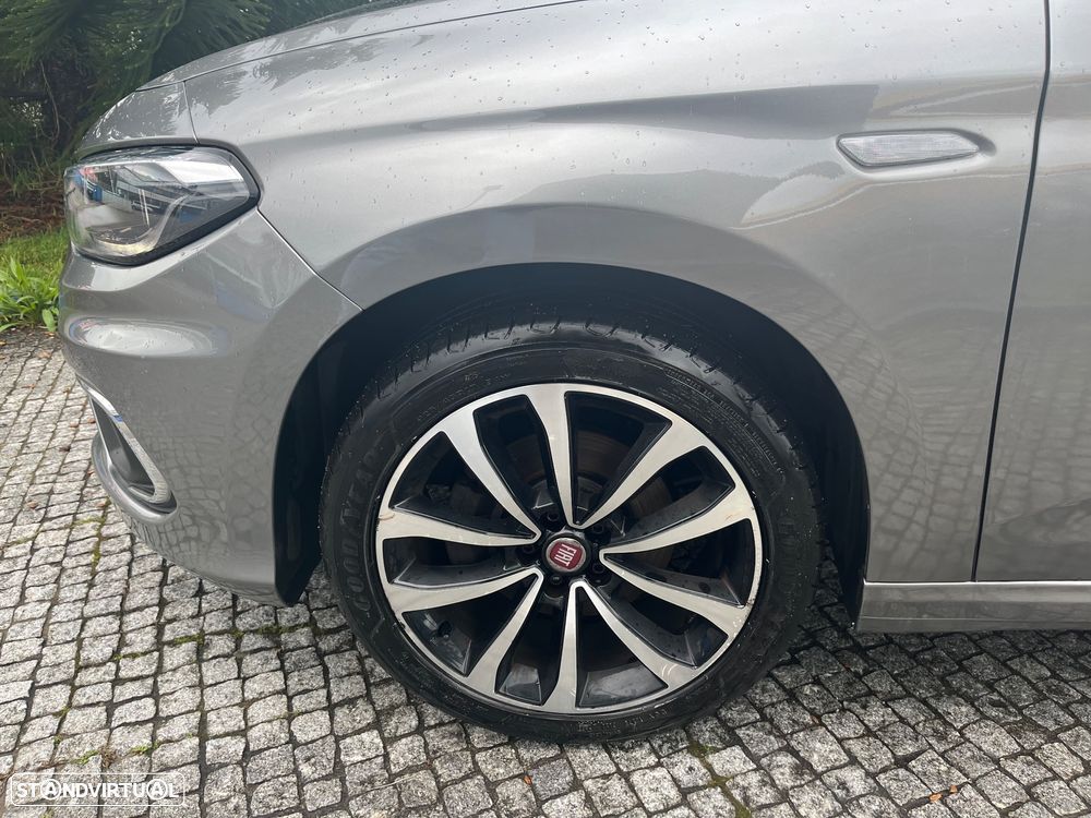 Fiat Tipo Station Wagon 1.3 M-Jet Lounge - 17