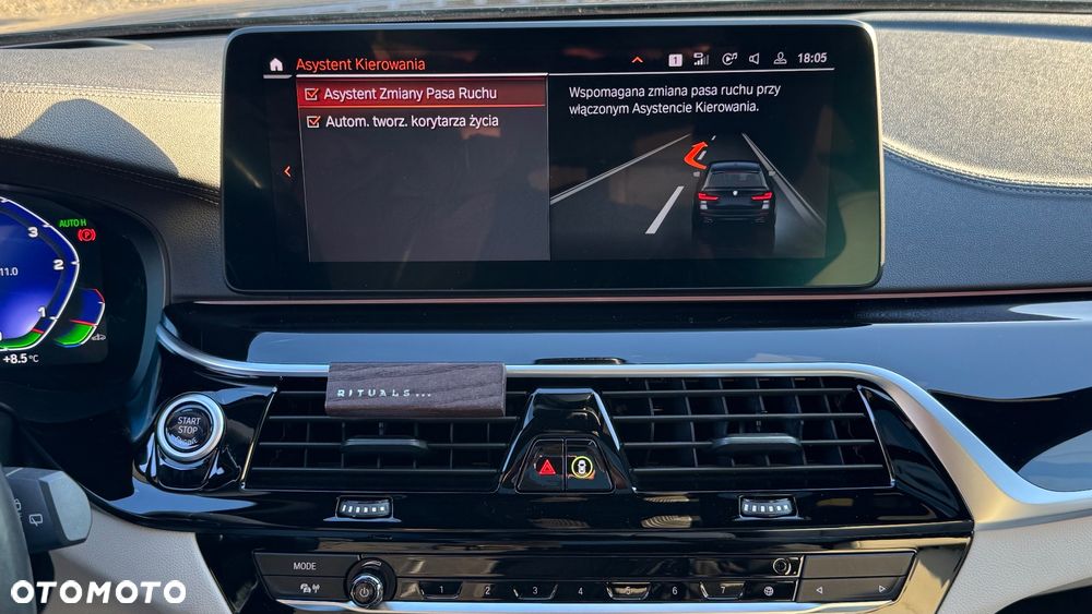 BMW Seria 5 540d xDrive Touring M Sport Edition - 27