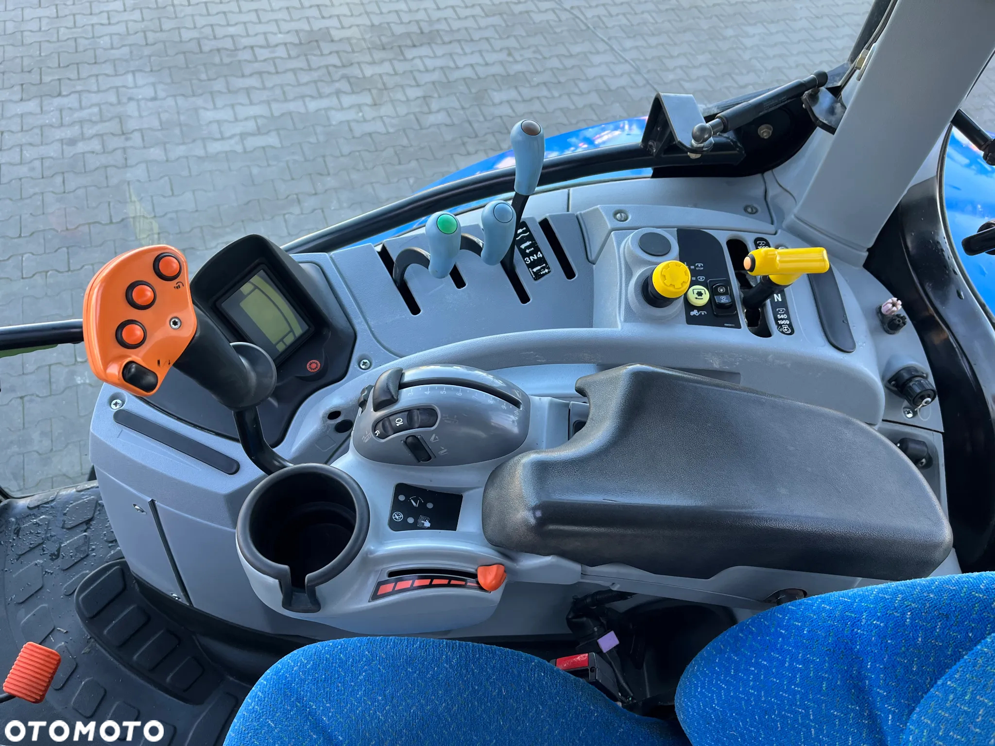 New Holland T 6050 - 11