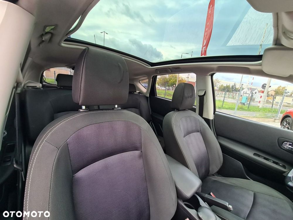 Nissan Qashqai 1.6 DCi 4x4 Tekna - 24