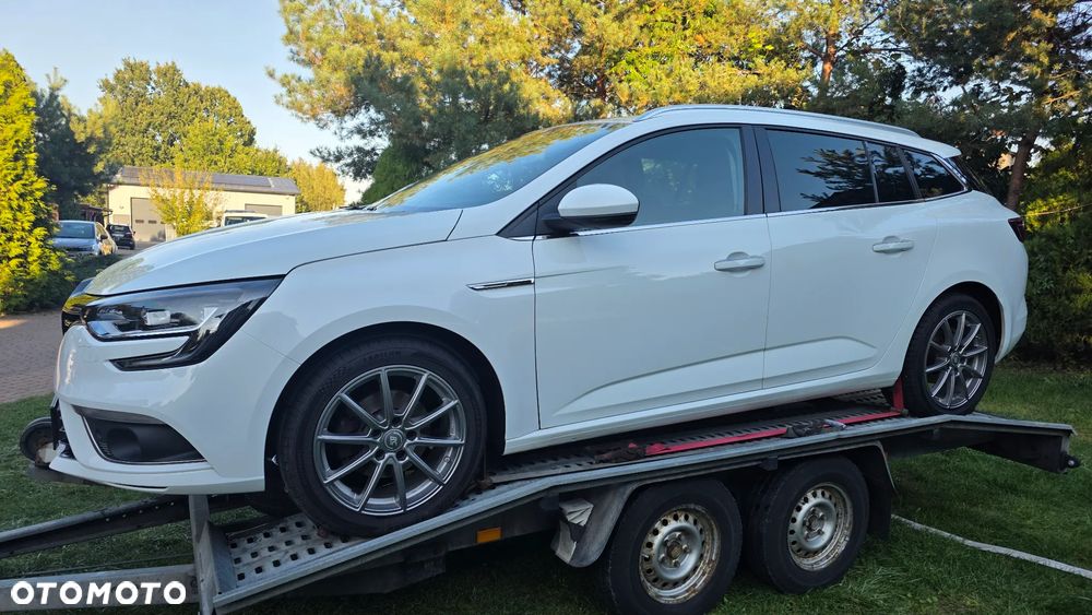 Renault Megane Grandtour ENERGY TCe 130 BOSE EDITION - 9
