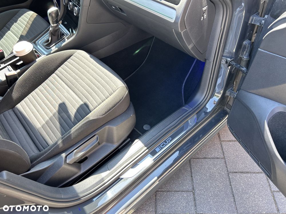 Volkswagen Golf 1.2 TSI BlueMotion Technology DSG Cup - 25