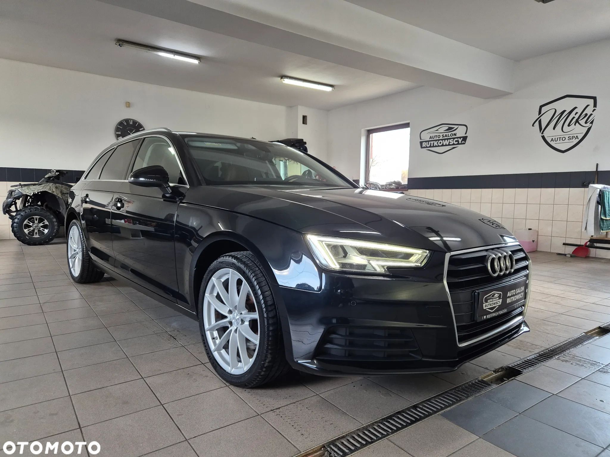 Audi A4 - 1