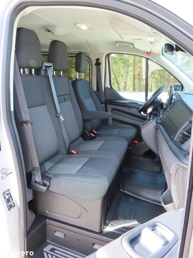 Ford Transit CUSTOM 2.0 TDCi 130 Km L2 Limited Edition W Najbogatszej Wersji Wyposażenia TREND L2H1 LONG Blaszak Furgon 9-Cio Osobowy Stan Jak NOWY POLECAM - 28