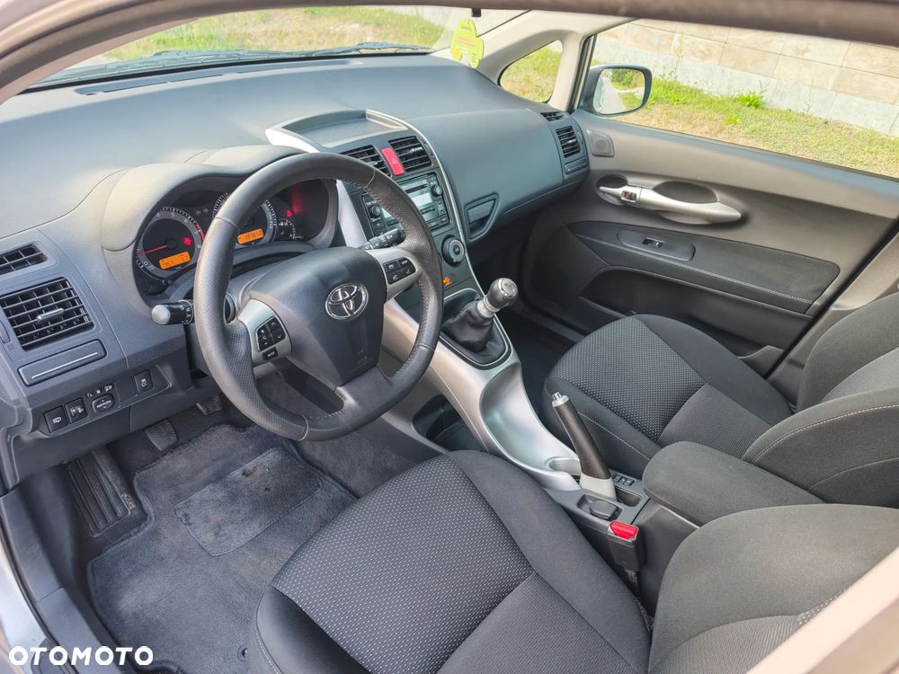 Toyota Auris 1.6 Valvematic Life - 16