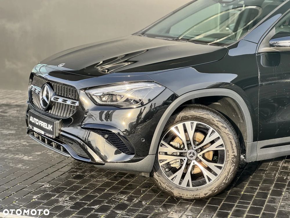 Mercedes-Benz GLA 200 Progressive - 3