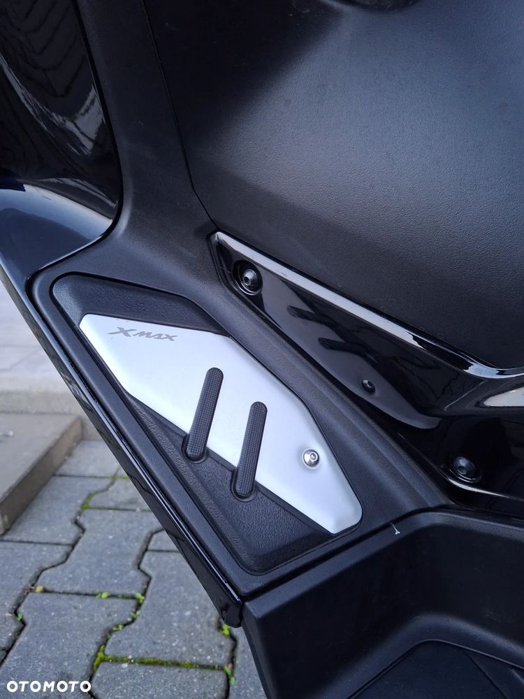 Yamaha X-max - 18