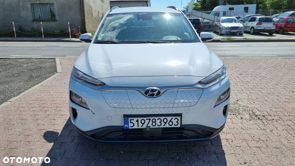 Hyundai Kona 64kWh Executive - 14