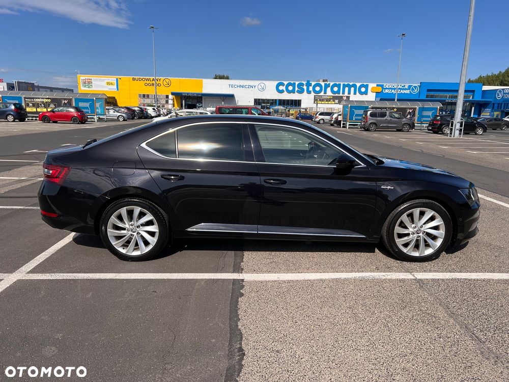 Skoda Superb 2.0 TDI 4x4 L&K DSG - 8