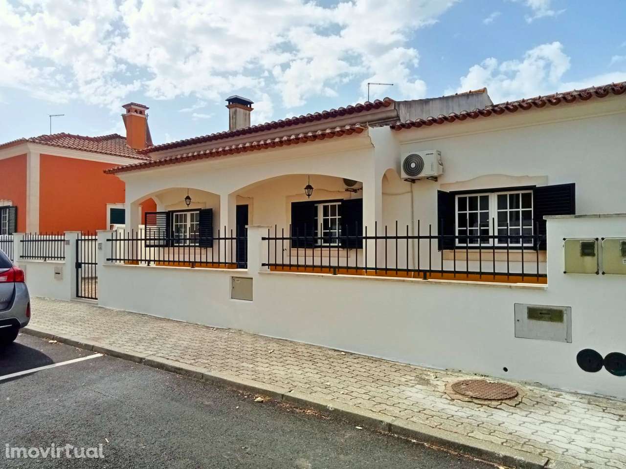 Moradia T3 em Almeirim zona calma áreas grandes - Grande imagem: 2/17