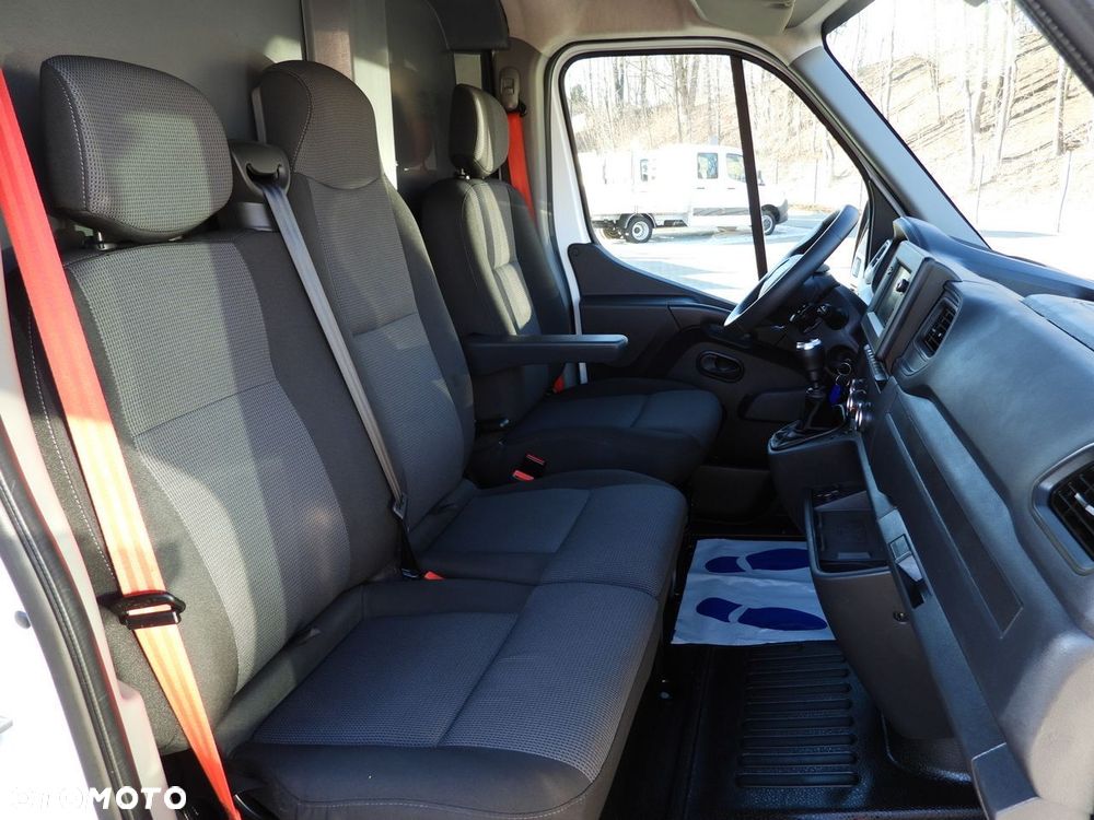Renault MASTER FURGON CHŁODNIA  -10*C TEMPOMAT NAWIGACJA LEDY KLIMATYZACJA  150KM - 39