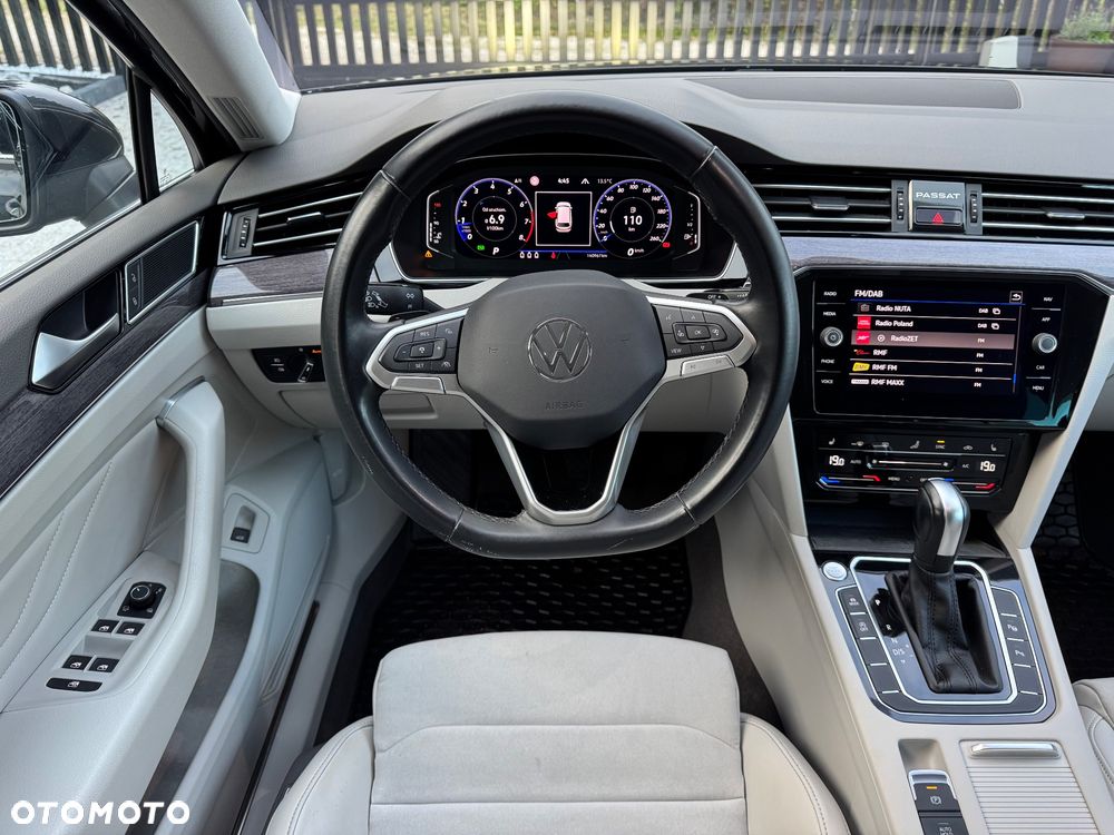 Volkswagen Passat 2.0 TSI Elegance DSG - 18