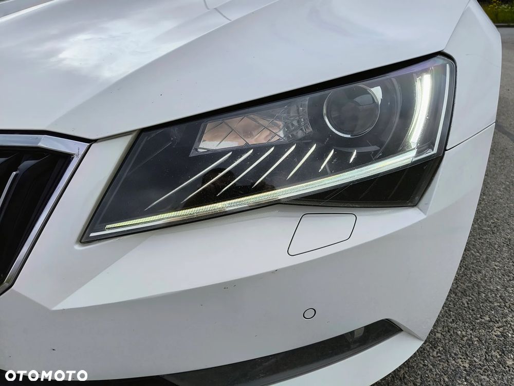 Skoda Superb 2.0 TSI 4x4 DSG L&K - 16