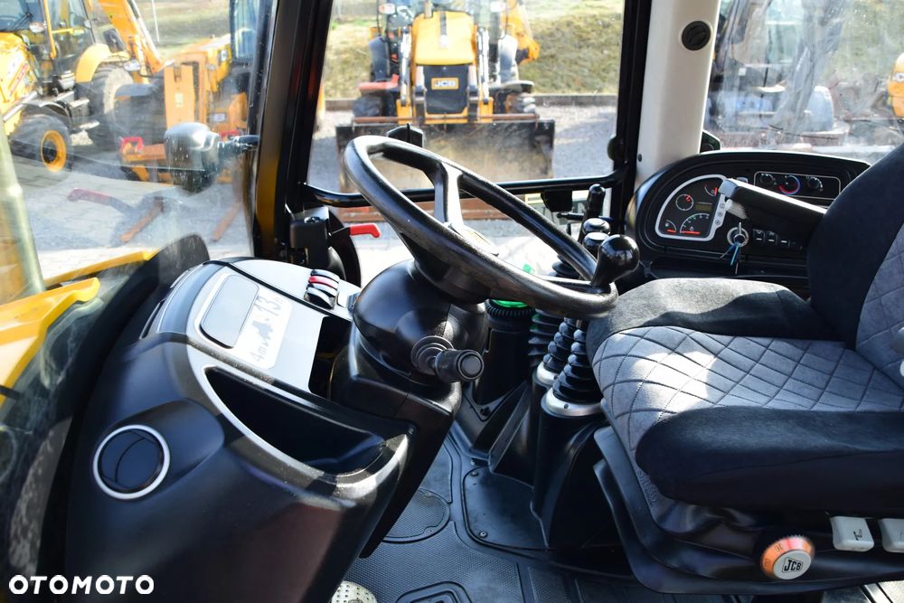 JCB 3CX Sitemaster TURBO 4x4 - 15