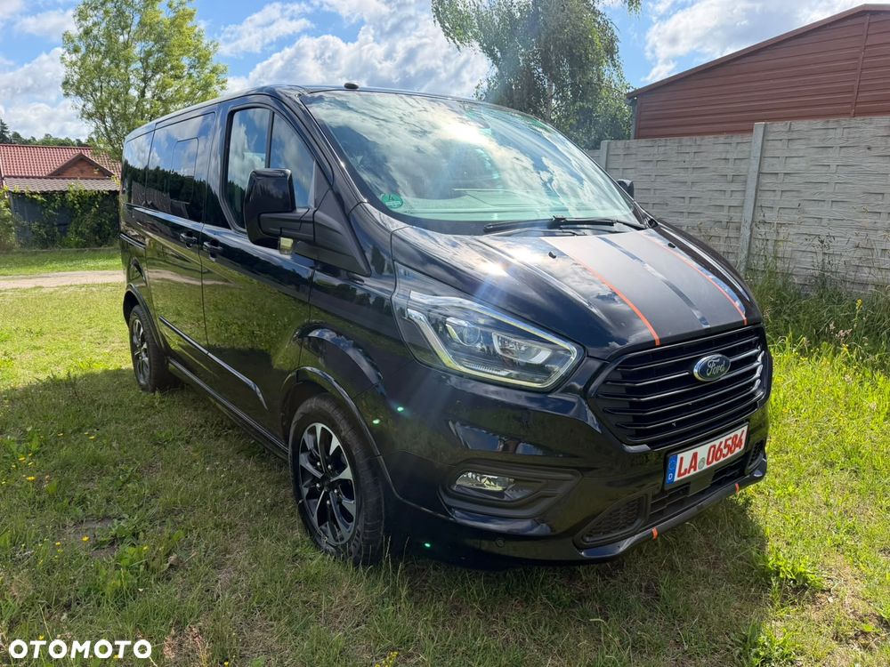 Ford Tourneo Custom - 2