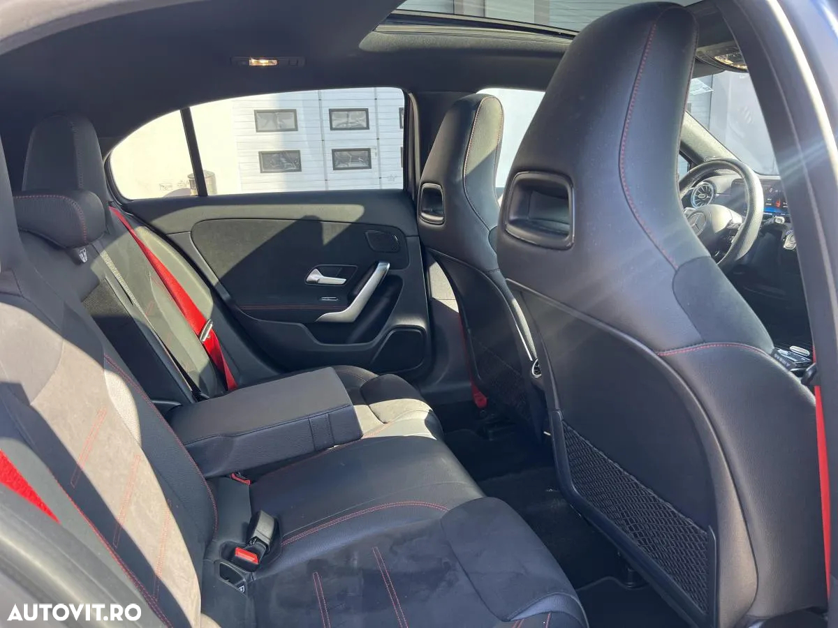 Mercedes-Benz A AMG 35 4MATIC MHEV 8G-DCT - 15