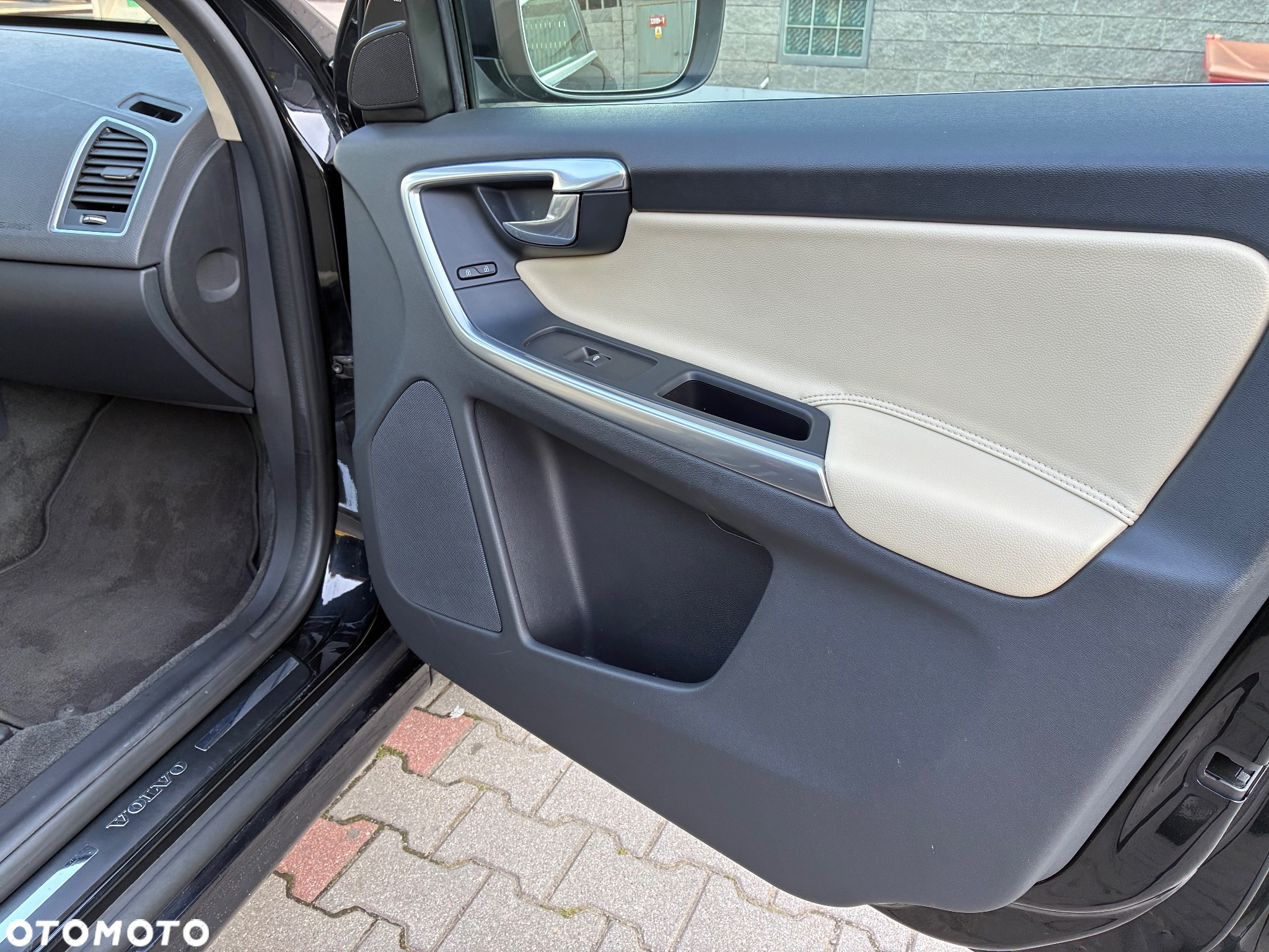Volvo XC 60 D5 AWD Summum - 20