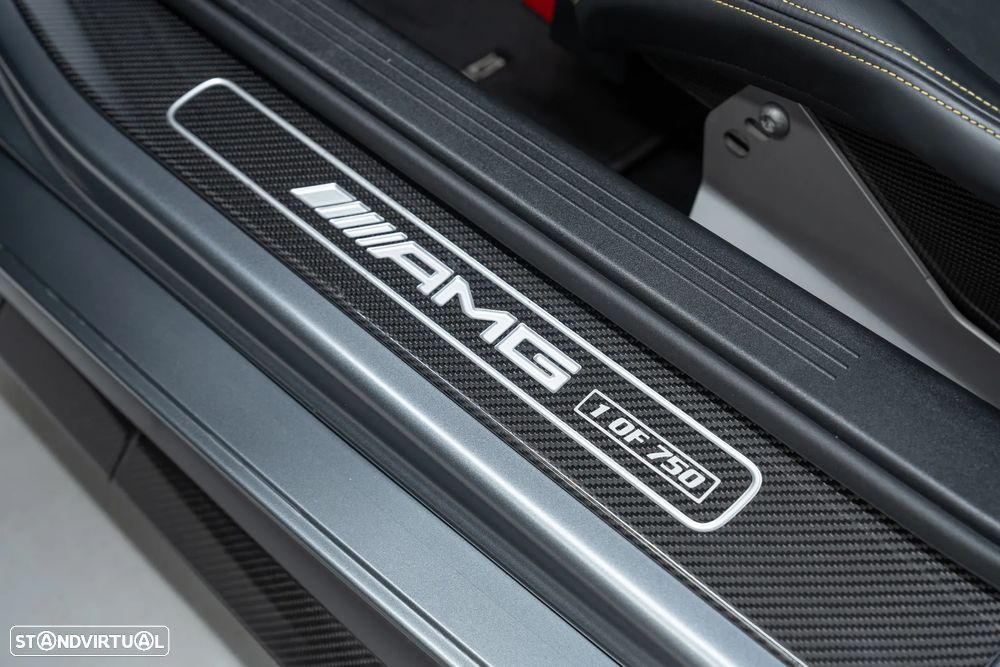 Mercedes-Benz AMG GT R - 31