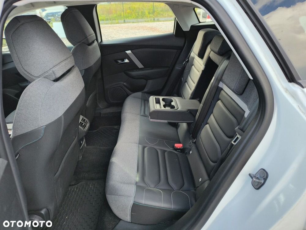 Citroën C4 1.2 PureTech Plus S&S EAT8 - 11