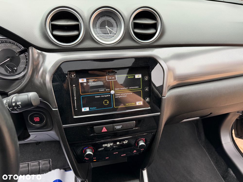 Suzuki Vitara 1.4 Boosterjet Hybrid Comfort+ "SHINKAI" - 35