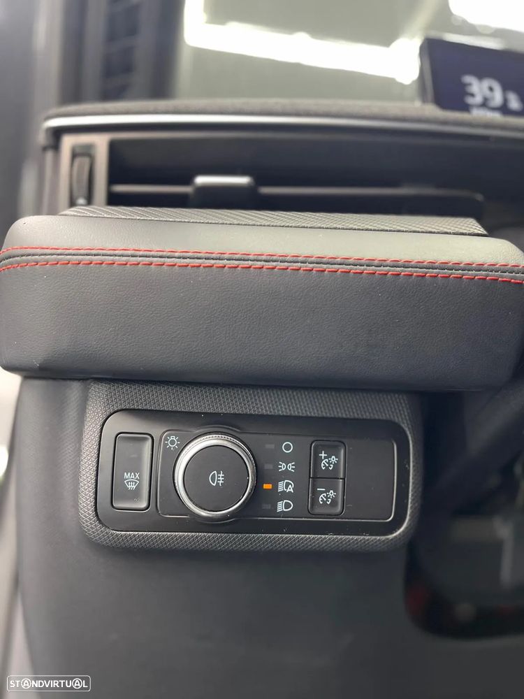 Ford Mustang Mach-E 75.7 kWh Premium AWD - 26