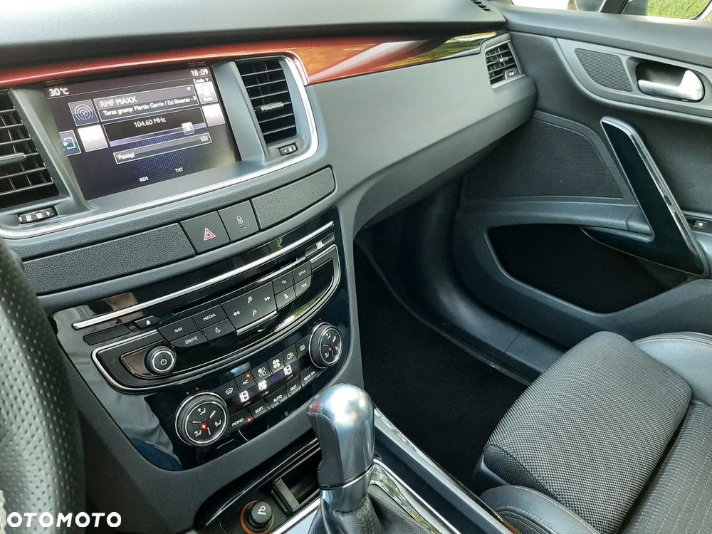 Peugeot 508 RXH BlueHDi 180 EAT6 Stop&Start - 19