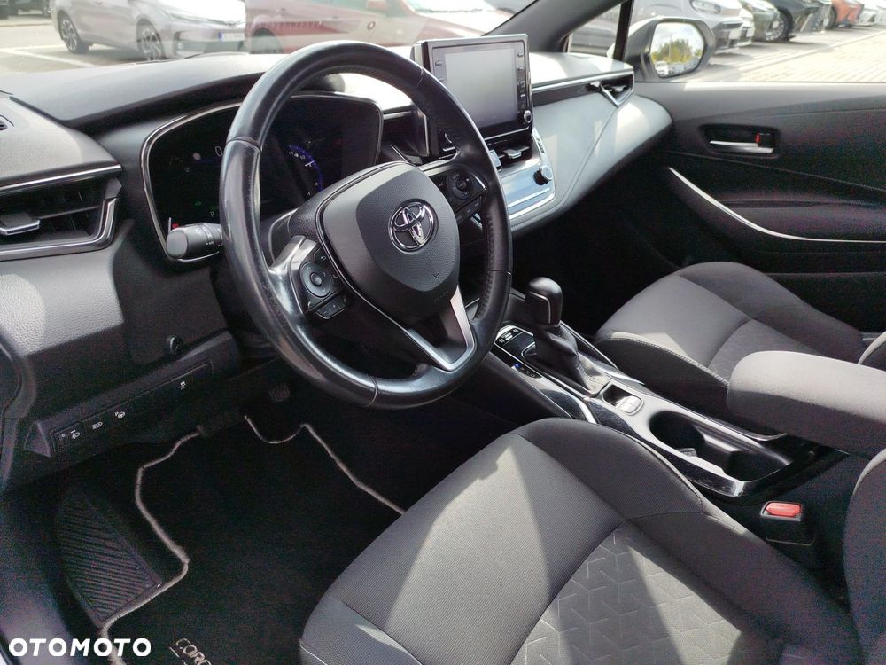 Toyota Corolla - 10