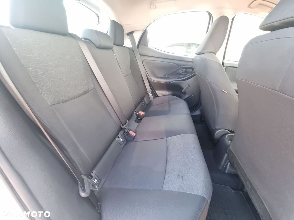 Toyota Yaris - 11