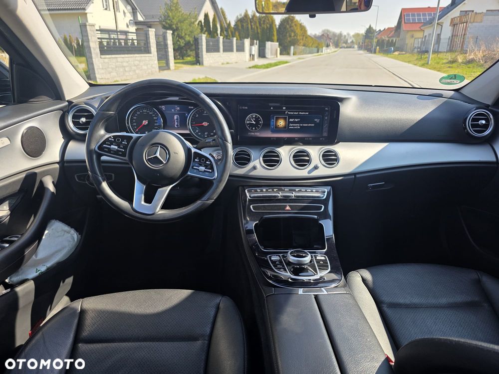 Mercedes-Benz Klasa E 220 d Avantgarde - 9