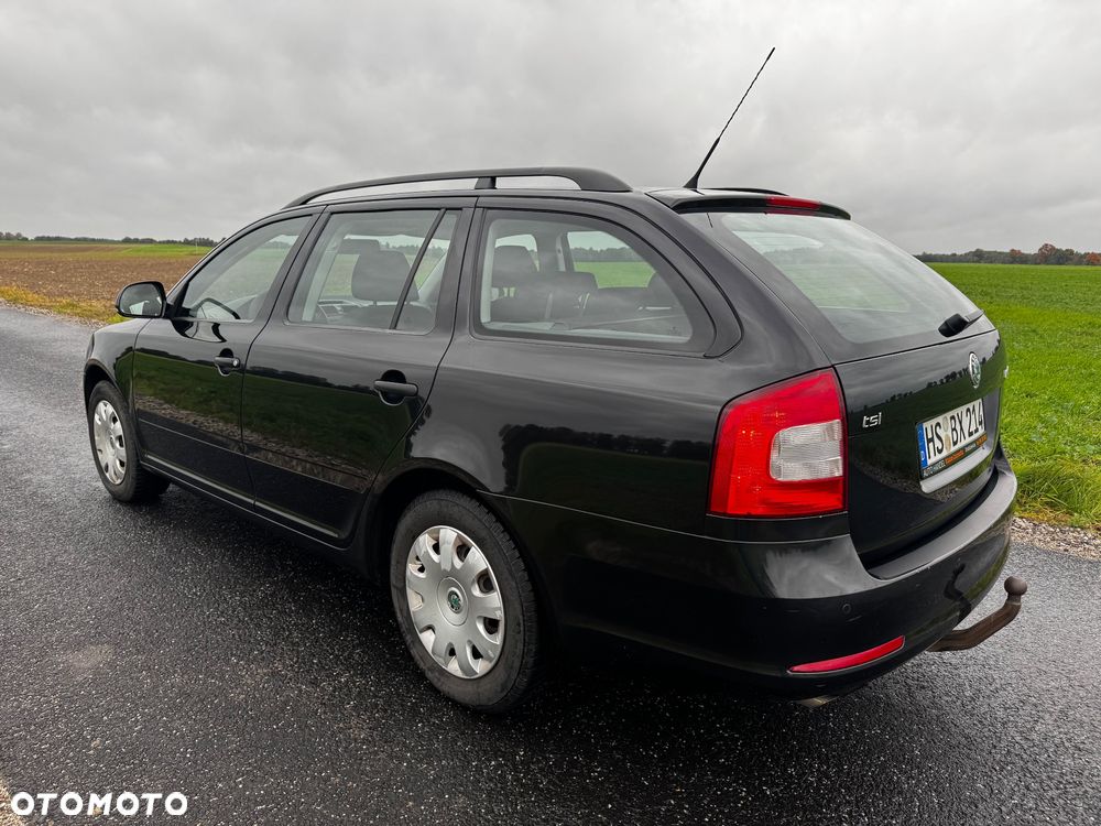Skoda Octavia Combi 1.4 TSI Ambiente - 5