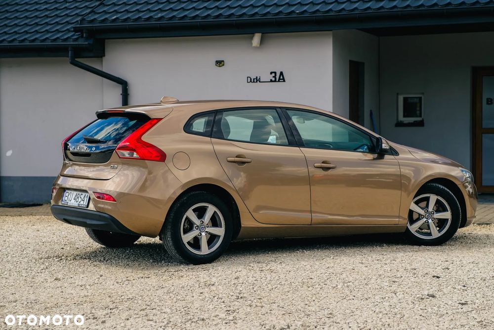 Volvo V40 D2 - 14