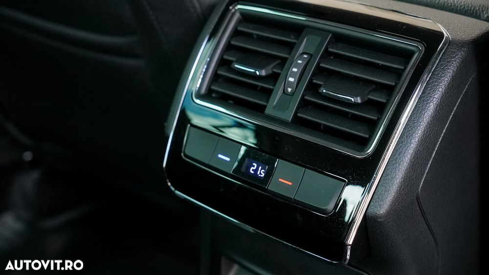 Skoda Superb 2.0 TDI DSG Style - 36