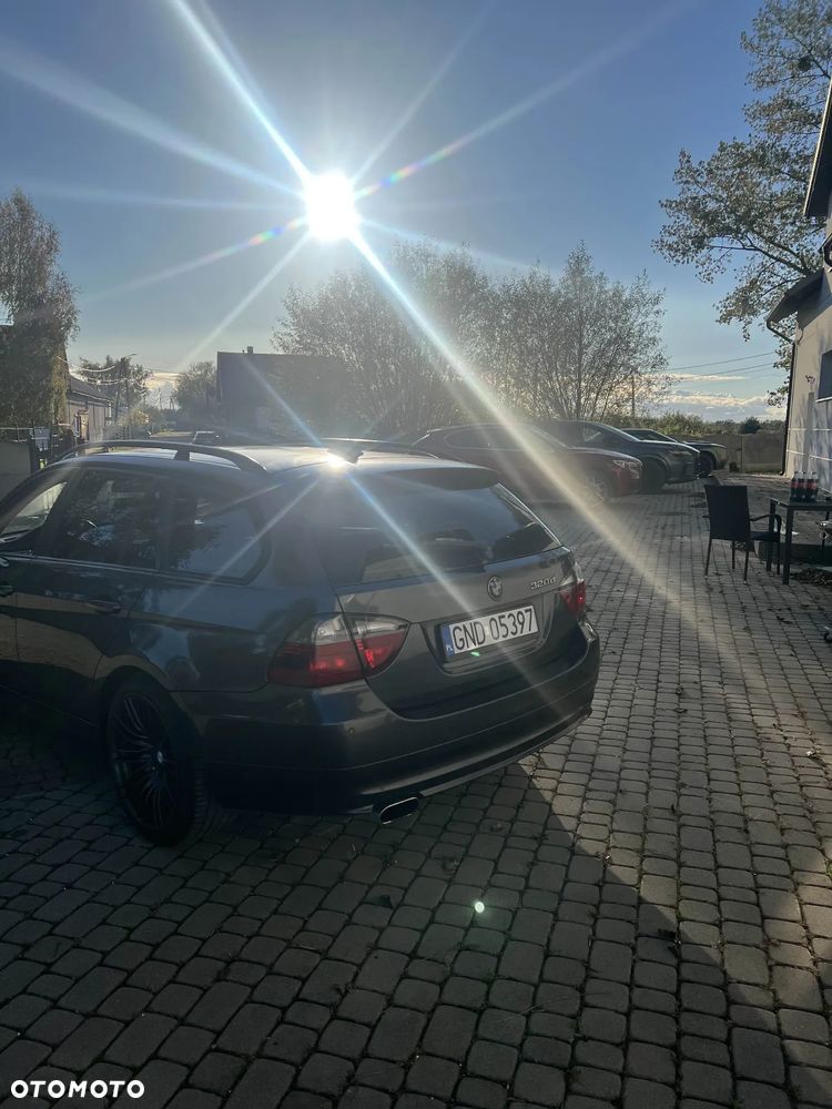 BMW Seria 3 320d - 4