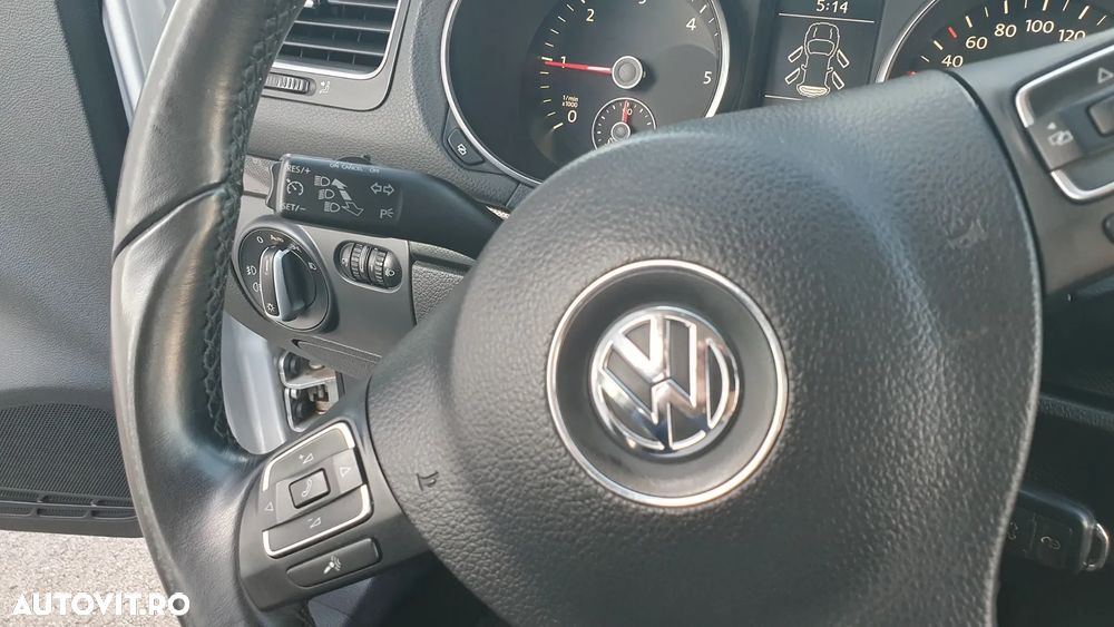 Volkswagen Golf 2.0 TDI DPF Comfortline - 11