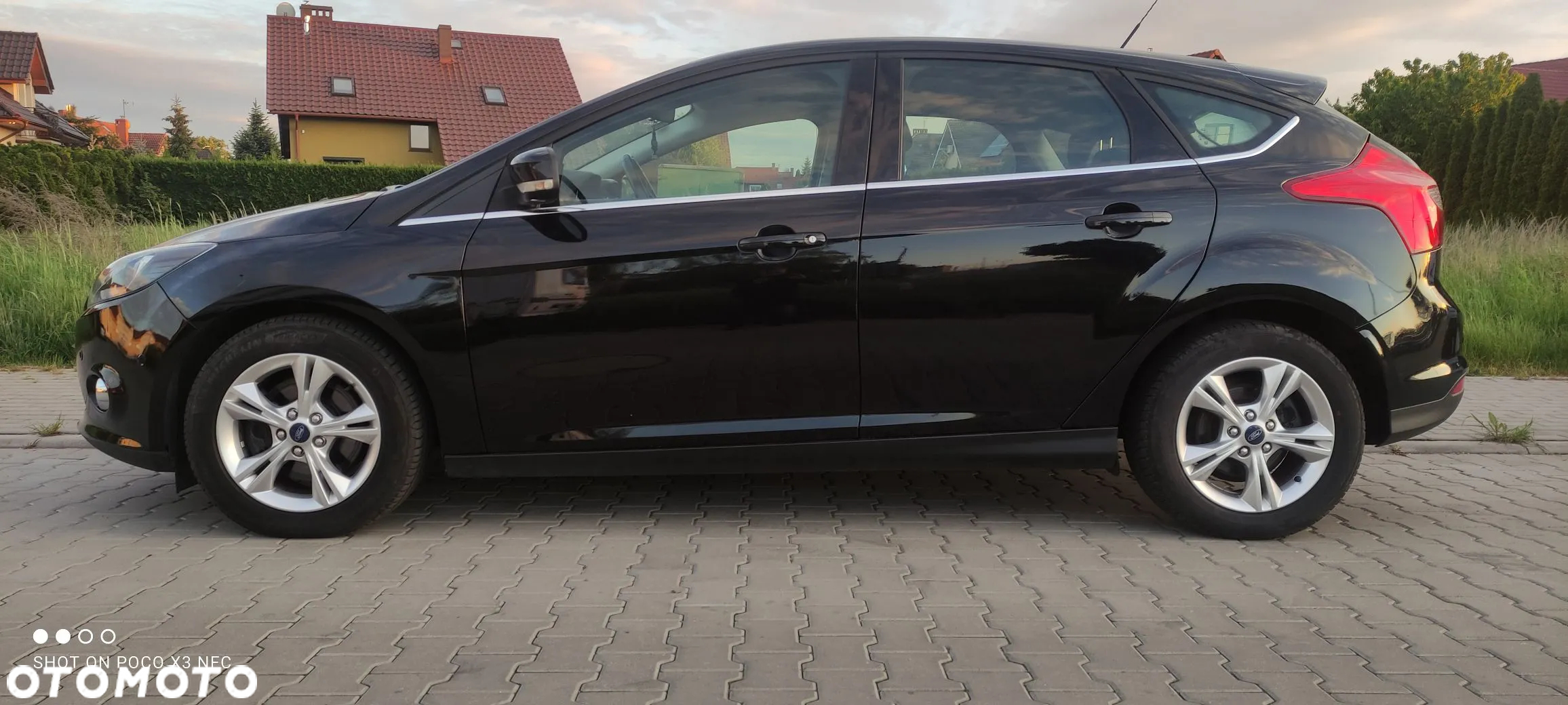 Ford Focus 1.6 EcoBoost Titanium - 12