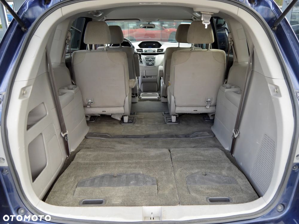 Honda Odyssey 3.5 LX - 11