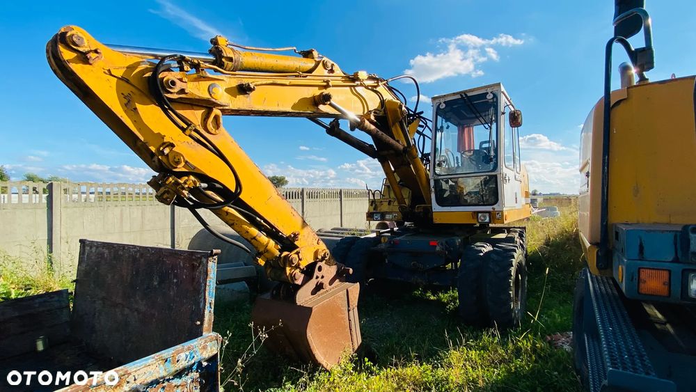 Liebherr A900B - 12