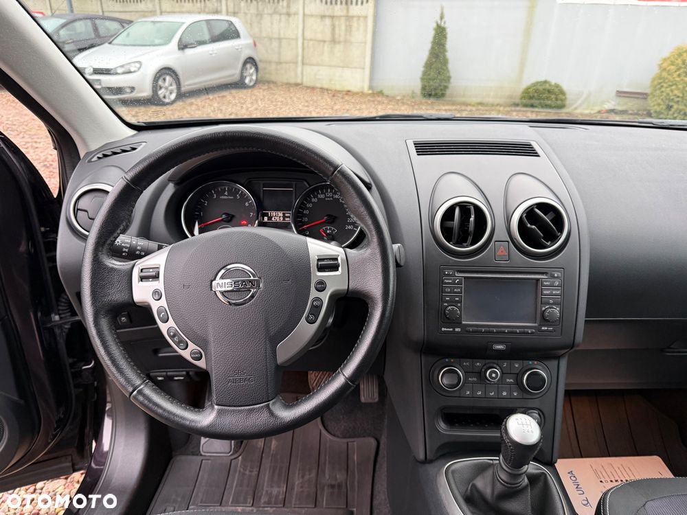 Nissan Qashqai 2.0 360 - 17