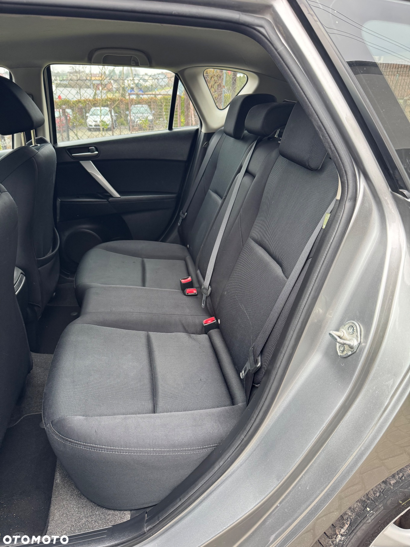 Mazda 3 1.6 Exclusive + - 14
