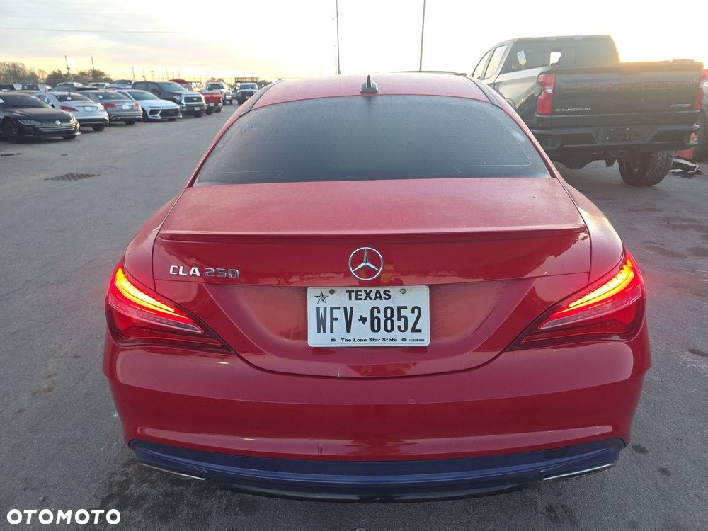 Mercedes-Benz CLA - 6